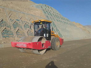 為您推薦超值的壓路機,青海壓路機